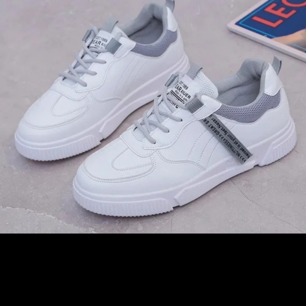 White Low Top Sneakers with Grey Trim Size 7.5
